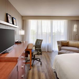 King Room Mobility or hearing accessible
